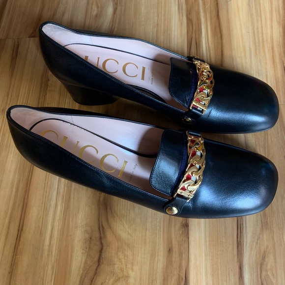 Gucci Sylvie Loafer with Block Heel - Picture 5 of 12